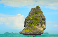 A pristine island: เกาะพะลวย