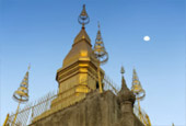 The Cross น่าน หลวงพระบาง 5 วัน 4 คืน