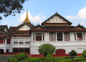 The Cross น่าน หลวงพระบาง 5 วัน 4 คืน