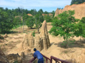 The Cross น่าน หลวงพระบาง 5 วัน 4 คืน