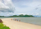 Destinations unknown: 2 วัน 1 คืน เกาะยาวใหญ่