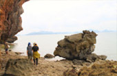 เดินป่า เกาะยาวน้อย พิสูจน์ตัวตน ค้นหา และสำรวจ